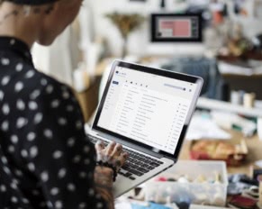 sprawdzanie wiadomości email